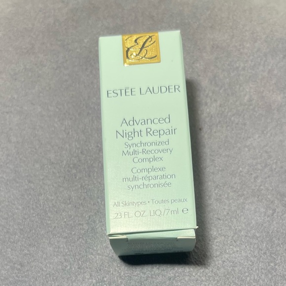 Estée Lauder Advanced Night Repair Multi-Recovery Complex Serum .23FL OZ 7ml - Picture 2 of 5